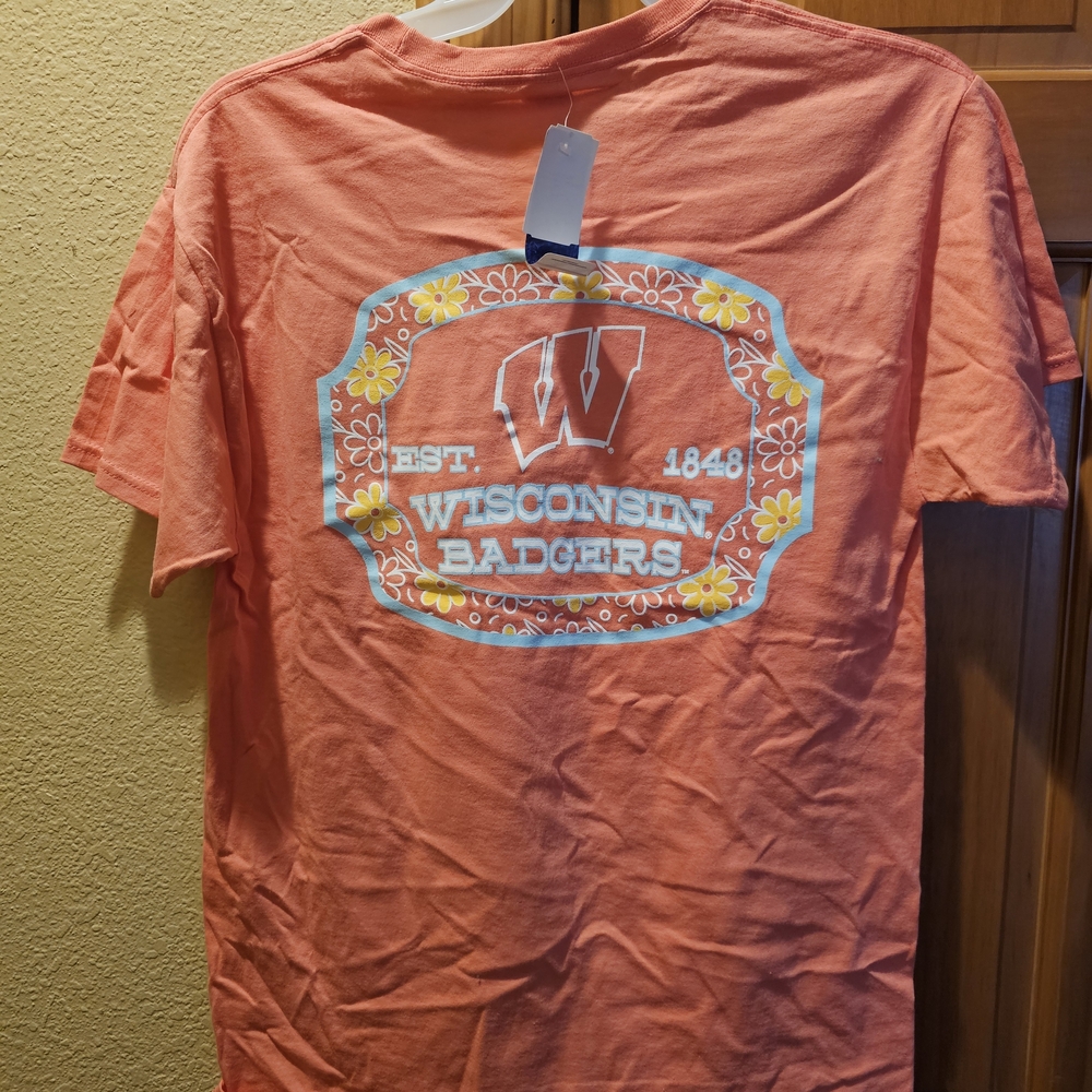 Wisconsin Badgers Coral Short-Sleeve T-Shirt - Picture 2 of 2